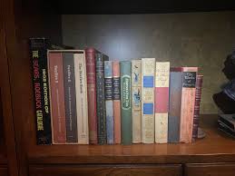 My bedroom bookshelf! : r/bookshelf