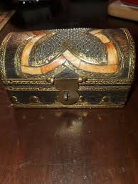 Vintage Treasure Chest Trinket.box Jewelry Box With Wood and ...