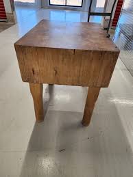Antique Freestanding Butcher Block Dovetail SQ Nut 4 Leg 30 ...
