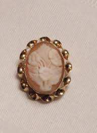 Winard 14kt. Gold Filled Vintage Oval Floral Shell Cameo ...