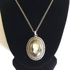 Whiting and Davis Cameo Necklace - Etsy Canada