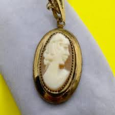 Antique Victorian 12k GF Hand Carved Shell Cameo Pendant ...