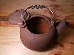 Vintage Cast Iron Tea Kettle with Swivel Lid | eBay