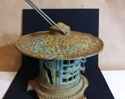 Vintage Cast Iron Japanese Pagoda Lantern - Etsy