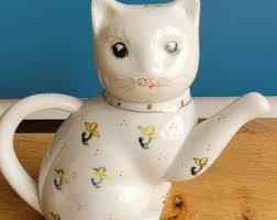 Vintage Mini Hand Painted Red Folk Art Cat Figurine - Etsy UK