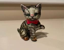 Vintage Porcelain Made in Japan Kitten With Red Bow - Etsy