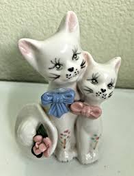 Vintage White Cat Couple Figurine with Pink and Blue Bows ...