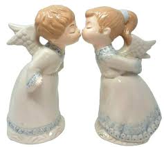 Vintage Kissing Angels Christmas Cream Ceramic Figurines ...