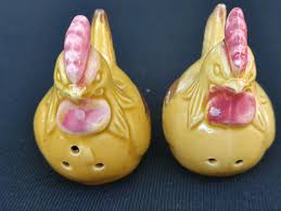SALT & PEPPER SHAKERS: Harvest Gold Chickens Salt and Pepper Shakers/circa 1970's/adorable Set - Etsy