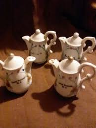 2 Pairs Vtg Japan tea kettle and coffee pot Salt and Pepper ...