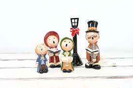 Vintage Ceramic Christmas Carolers With Lighted Street Lamp ...