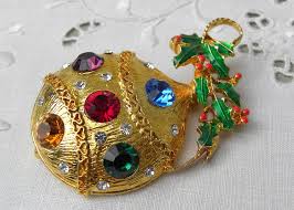 Vintage Eisenberg Ice Rhinestone Christmas Ornament Pin | The Pink Rose Cottage