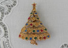 Vintage Colorful Rhinestone Scalloped Christmas Tree Pin Brooch | The Pink Rose Cottage