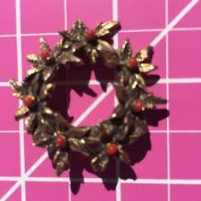 ⬇️ Metal‎ Wreath Design Brooch Pin with Gemstone · Whatnot: Shop, Sell, Connect