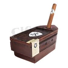 Buy Adventura The Conqueror Almirante Toro Cigars Online & Save Big