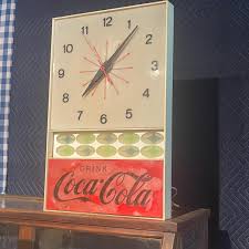 Vintage Coca Cola Electric Clock (G-RG) | EstateSales.org