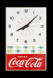 Lot - COCA-COLA VINTAGE ADVERTISING CLOCK