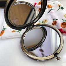 Floral Embroidered Compact Mirror - Yellow Flowers – Derive ...