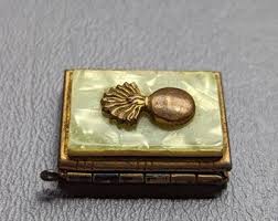 Grenadiers Guards Photo Locket-vintage Sterling Silver Mother of Pearl Double Sided Picture Locket - Etsy