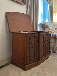 Mid century Zenith console stereo player - Bid-Assets Online ...