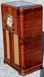 Detrola - 204 Tube radio - auction online Catawiki