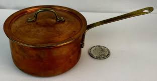 Sold at Auction: Vintage B&M Douro Heavy Copper Lidded Sauce Pot w/ Brass Handle