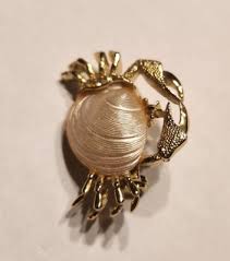 VINTAGE CRAB SHELL JELLY BELLY BROOCH PIN GOLD Tone 1960'S ...