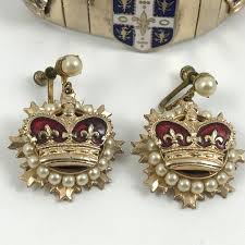Crown & Crest Bracelet Earring Set Womens Fashion Jewelry Gold Tone Vintage Gift | eBay