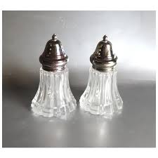 Vintage Leonard Silver Plate Salt and Pepper Shaker Set. For Sale at Ruby Lane