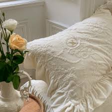 French Palace Velvet Bedding Set – Château de Minuit – WonderlandByLilian