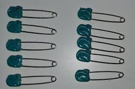 10 Vintage 70s Plastic Baby Diapper Safety clips / Brooch Rabbit as found | eBay