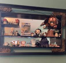 My new trinket shelf : r/trinkets