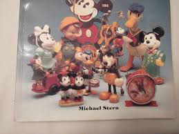 PRE-OWNED DISNEY 1989 COLLECTIBLES PRICE GUIDE BOOK | eBay