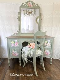 Vintage Vanity/antique Vanity/make up Vanity/painted Vanity ...