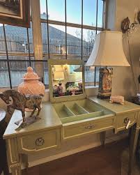 Green living with multiple options, vanity or desk ...