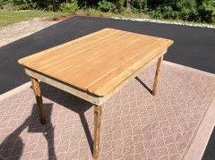 What kind of chair will work with this farm table?