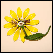 Awesome FLOWER POWER 1960s Yellow Flower Estate Pin Brooch. For Sale at Ruby Lane