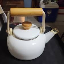 Vintage White Enamel 1.5Tea Kettle w Wood Adjustable Handle ...