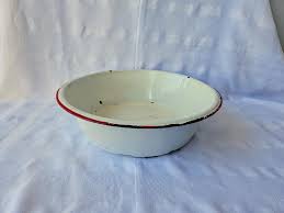 Large White With Red Trim Enamelware Bowl Basin ~ Vintage Farmhouse ~ Cottage Decor - Etsy
