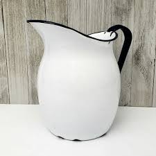 Antique White Enamelware Pitcher Dark Blue Handle & Rim 8" – Zsinta