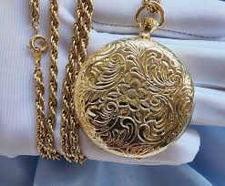 Gold rope twist chain rattan feather roll pocket watch ...