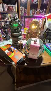 TJ Maxx Medusa finds, the reat is from Home Goods ...