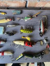 Lot Of 40 Vintage Fishling Lures/Hooks/Equipment | eBay