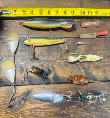 Vintage Fishing Lure and Other Fishing Items Lot , You Get ...