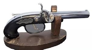 VINTAGE DERRINGER GUN PISTOL LIGHTER & DISPLAY STAND ORIGINAL JAPAN UNTESTED | eBay