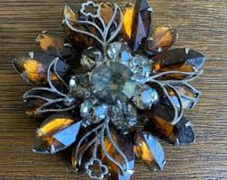Vintage Brooch Gold Toned Metal, Vintage Pins, Gifts for Mom - Etsy