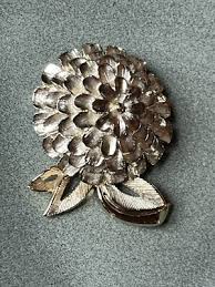 Vintage Domed Goldtone Chrysanthemum MUM Flower w Stem ...