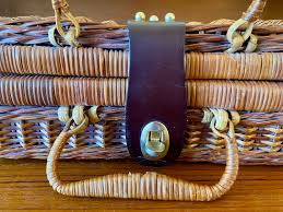 Vintage Wicker Picnic Basket With Clasp: 70's/80's Farmhouse ...
