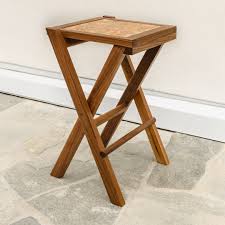 LAPILO Folding Stool – EARL