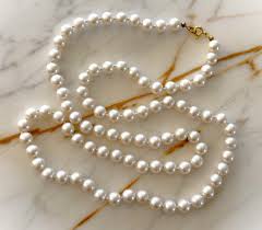 30" Hand Knotted Glass Imitation Pearl 8MM Necklace With ...